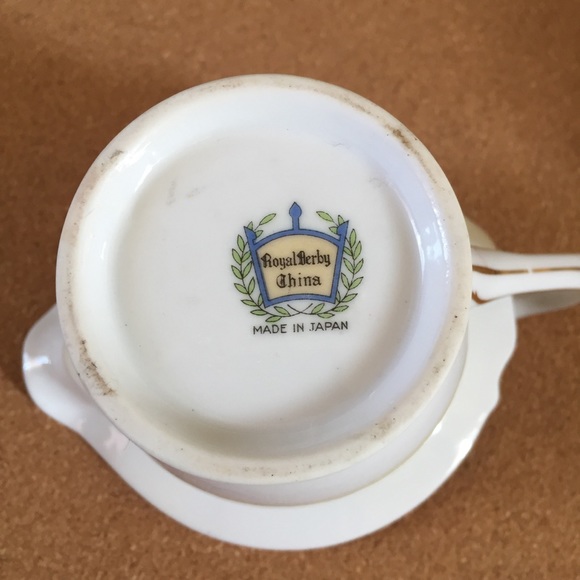 Vintage Royal Derby China Creamer and Sugar - Picture 7 of 7